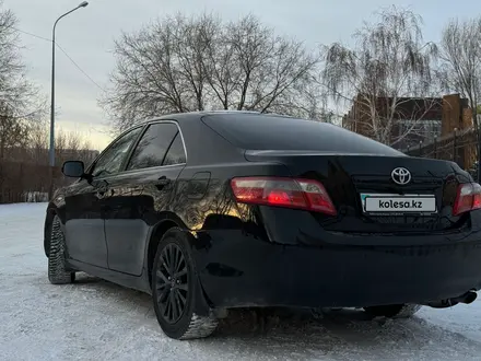 Toyota Camry 2007 года за 6 600 000 тг. в Караганда – фото 2