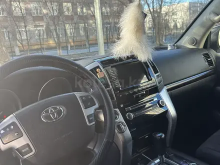 Toyota Land Cruiser 2015 года за 23 500 000 тг. в Семей – фото 9