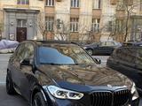 BMW X5 2022 года за 43 000 000 тг. в Астана – фото 5