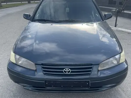 Toyota Camry 1998 года за 3 000 000 тг. в Семей – фото 10