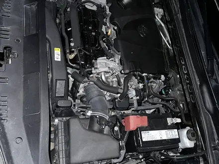 Toyota Camry 2018 года за 8 800 000 тг. в Атырау – фото 18