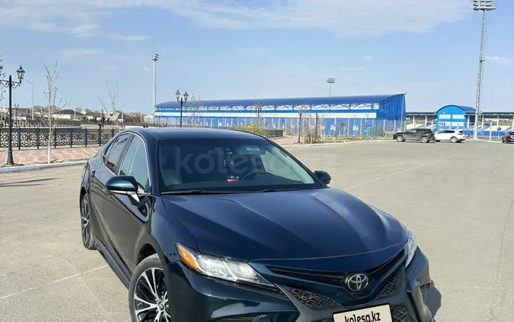 Toyota Camry 2018 годаүшін8 800 000 тг. в Атырау