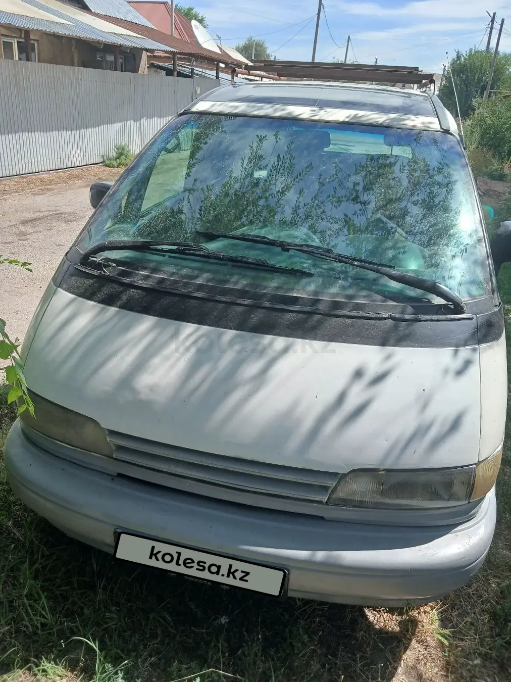 Toyota Previa, 1994