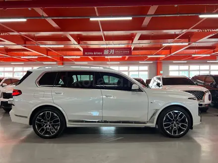 BMW X7 2025 года за 65 000 000 тг. в Астана – фото 7