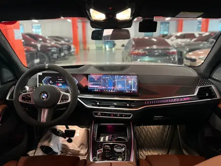 BMW X7 2025 года за 65 000 000 тг. в Астана – фото 2