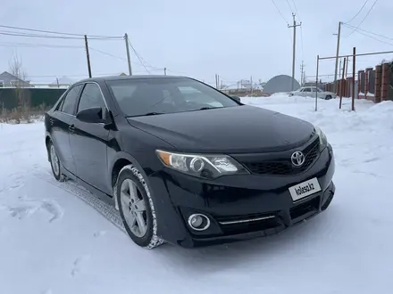 Toyota Camry 2013 года за 5 900 000 тг. в Уральск – фото 2