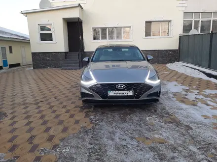 Hyundai Sonata 2020 года за 10 300 000 тг. в Астана – фото 2
