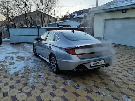 Hyundai Sonata 2020 года за 10 300 000 тг. в Астана – фото 5