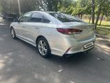 Hyundai Sonata 2017 годаfor8 300 000 тг. в Алматы – фото 3