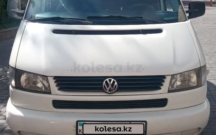 Volkswagen Caravelle 2002 года за 4 500 000 тг. в Алматы