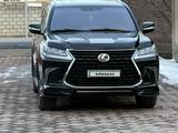 Lexus LX 570 2017 года за 42 000 000 тг. в Алматы