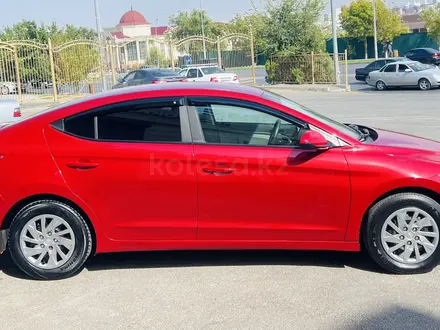 Hyundai Elantra 2017 года за 7 500 000 тг. в Шымкент – фото 7