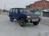 Jeep Cherokee 1987 годаfor1 900 000 тг. в Астана – фото 4