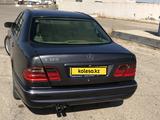 Mercedes-Benz E 320 2001 года за 4 480 000 тг. в Жанаозен – фото 5