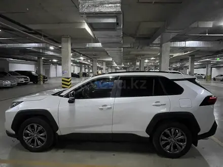 Toyota RAV4 2024 года за 17 700 000 тг. в Астана – фото 4