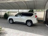 Toyota Land Cruiser Prado 2012 годаүшін19 500 000 тг. в Тараз – фото 2