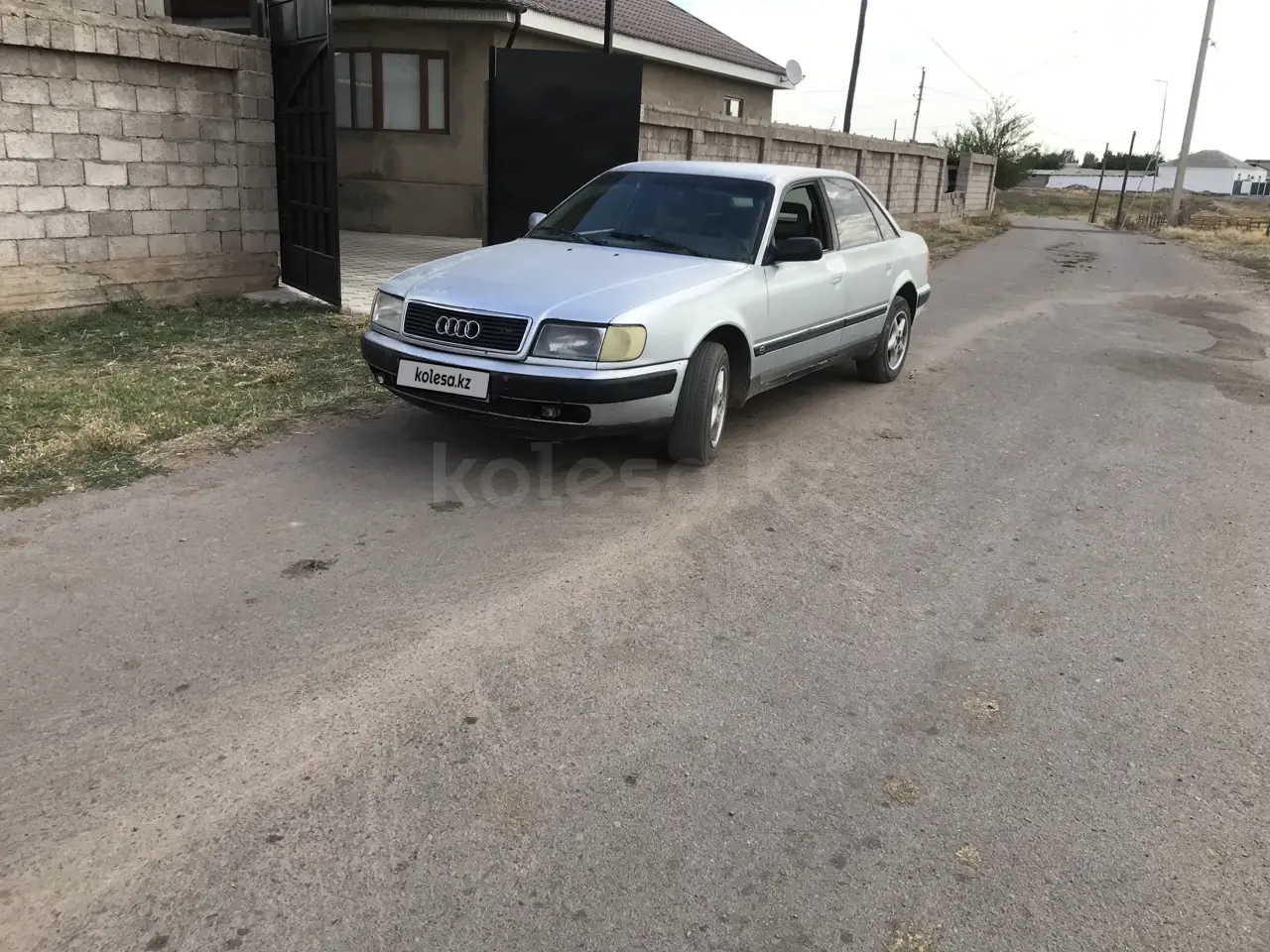 Audi 100, 1993