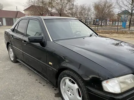 Mercedes-Benz C 280 1996 года за 2 800 000 тг. в Актау – фото 3