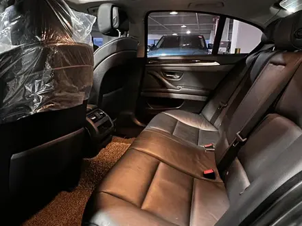 BMW 530 2011 года за 11 000 000 тг. в Алматы – фото 16