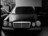 Mercedes-Benz E 230 1996 года за 1 750 000 тг. в Талдыкорган