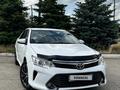 Toyota Camry 2015 годаfor9 500 000 тг. в Актобе – фото 3