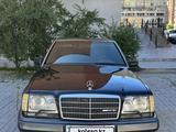 Mercedes-Benz E 280 1993 года за 2 450 000 тг. в Актау