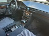 Mercedes-Benz E 280 1993 года за 2 450 000 тг. в Актау – фото 4