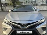 Toyota Camry 2019 года за 12 500 000 тг. в Алматы – фото 2