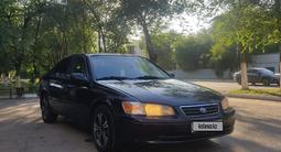 Toyota Camry 2000 годаfor3 500 000 тг. в Уральск – фото 2