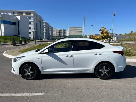 Hyundai Accent 2019 года за 7 300 000 тг. в Астана – фото 3