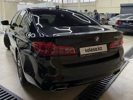 BMW 530 2018 года за 14 500 000 тг. в Шымкент – фото 4