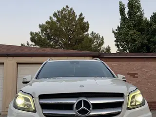 Mercedes-Benz GL 500