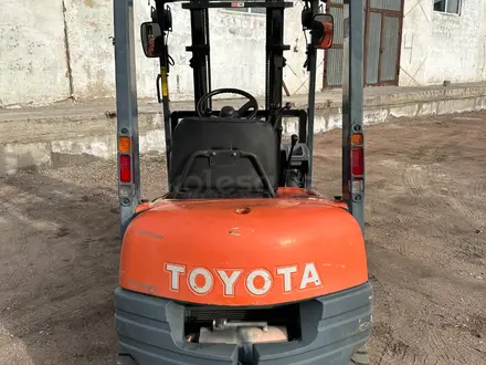 Toyota  6FGL10 2002 года за 3 300 000 тг. в Караганда – фото 10