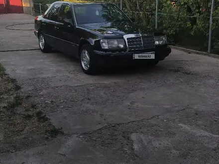 Mercedes-Benz E 280 1993 года за 2 000 000 тг. в Шымкент – фото 2