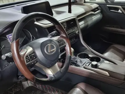 Lexus RX 200t 2018 года за 24 000 000 тг. в Актобе – фото 11