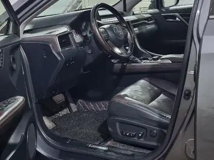 Lexus RX 200t 2018 года за 24 000 000 тг. в Актобе – фото 12