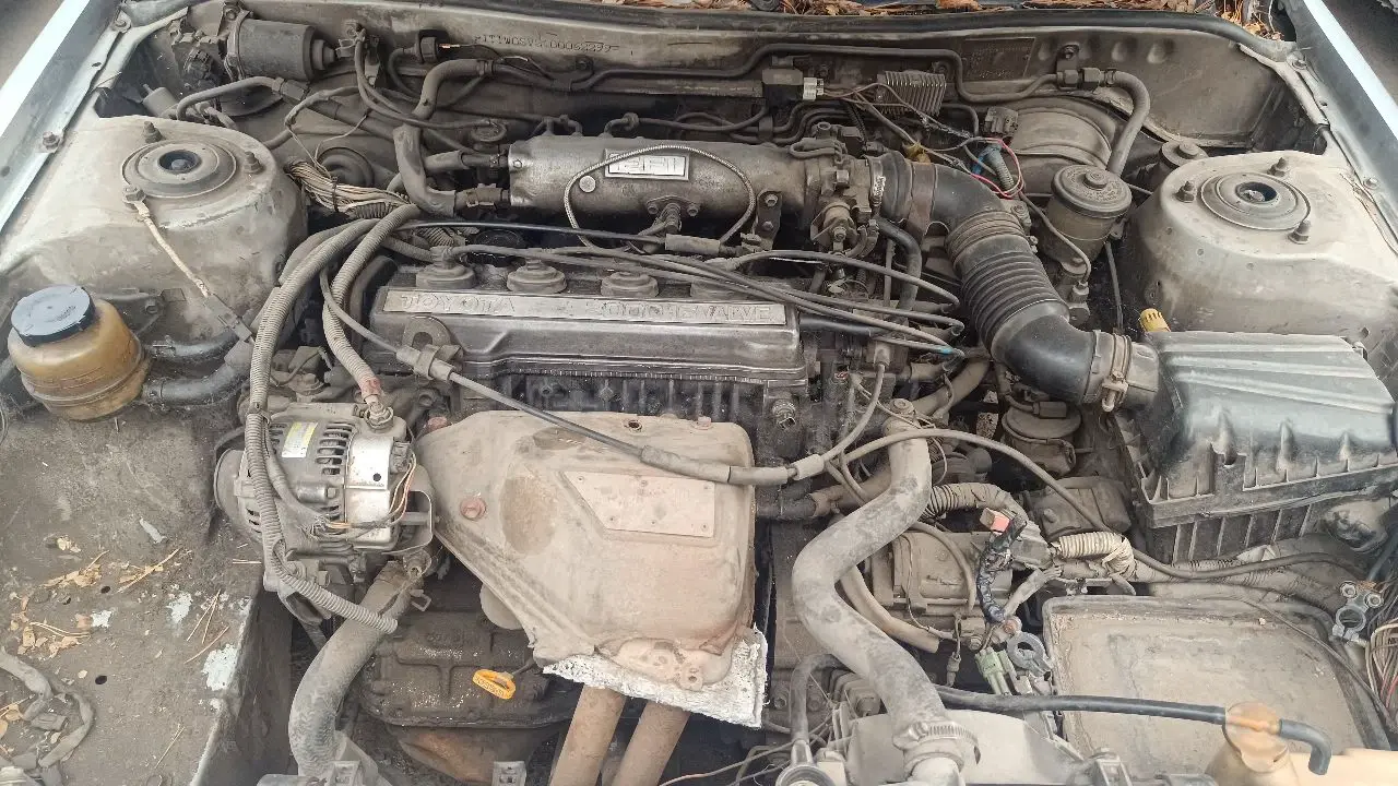 Toyota Camry, 1990