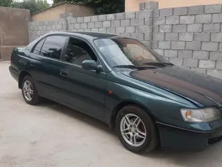 Toyota Carina E
