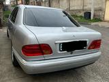 Mercedes-Benz E 230 1997 года за 2 800 000 тг. в Шымкент – фото 4