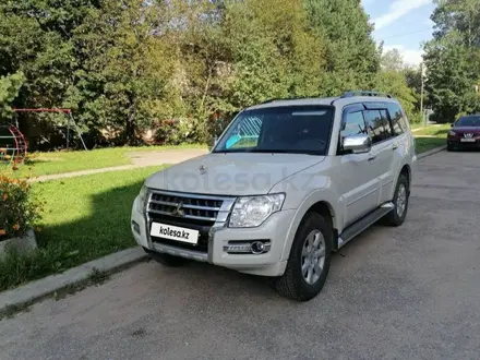 Mitsubishi Pajero 2021 года за 16 500 000 тг. в Уральск