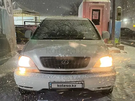 Lexus RX 300 1999 года за 3 250 000 тг. в Алматы – фото 2