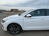 Hyundai i30 2023 годаүшін10 500 000 тг. в Петропавловск – фото 5