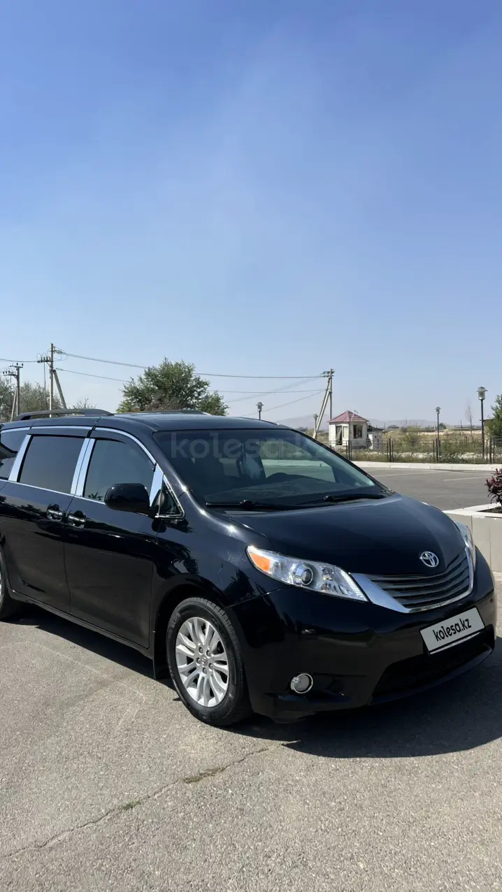 Toyota Sienna, 2015