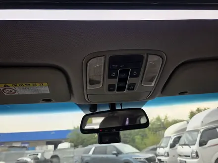 Kia Carnival 2016 года за 10 500 000 тг. в Алматы – фото 10