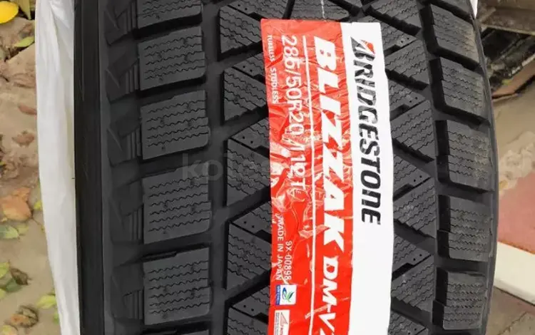 Шины Bridgestone 285/50/r20 DMV-2 за 135 000 тг. в Алматы