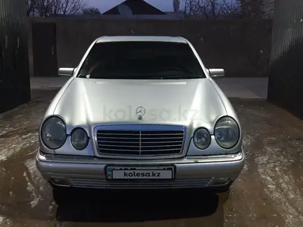 Mercedes-Benz E 240 1997 года за 4 000 000 тг. в Шымкент – фото 5