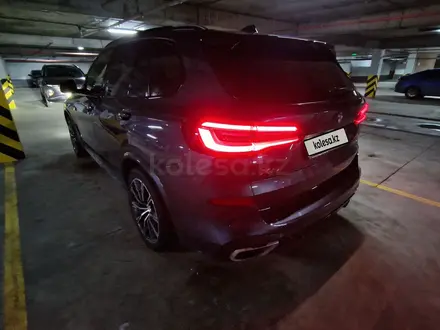 BMW X5 2019 года за 38 000 000 тг. в Астана – фото 4