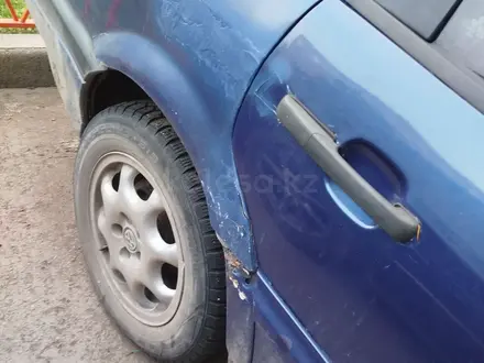 Volkswagen Passat 1995 года за 900 000 тг. в Астана – фото 9