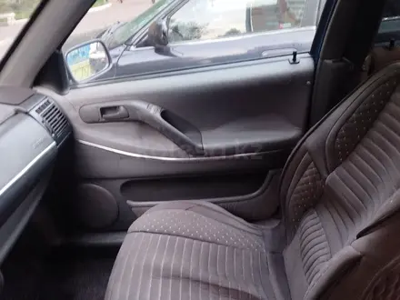 Volkswagen Passat 1995 года за 900 000 тг. в Астана – фото 12