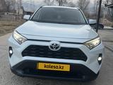 Toyota RAV4 2022 года за 18 000 000 тг. в Алматы
